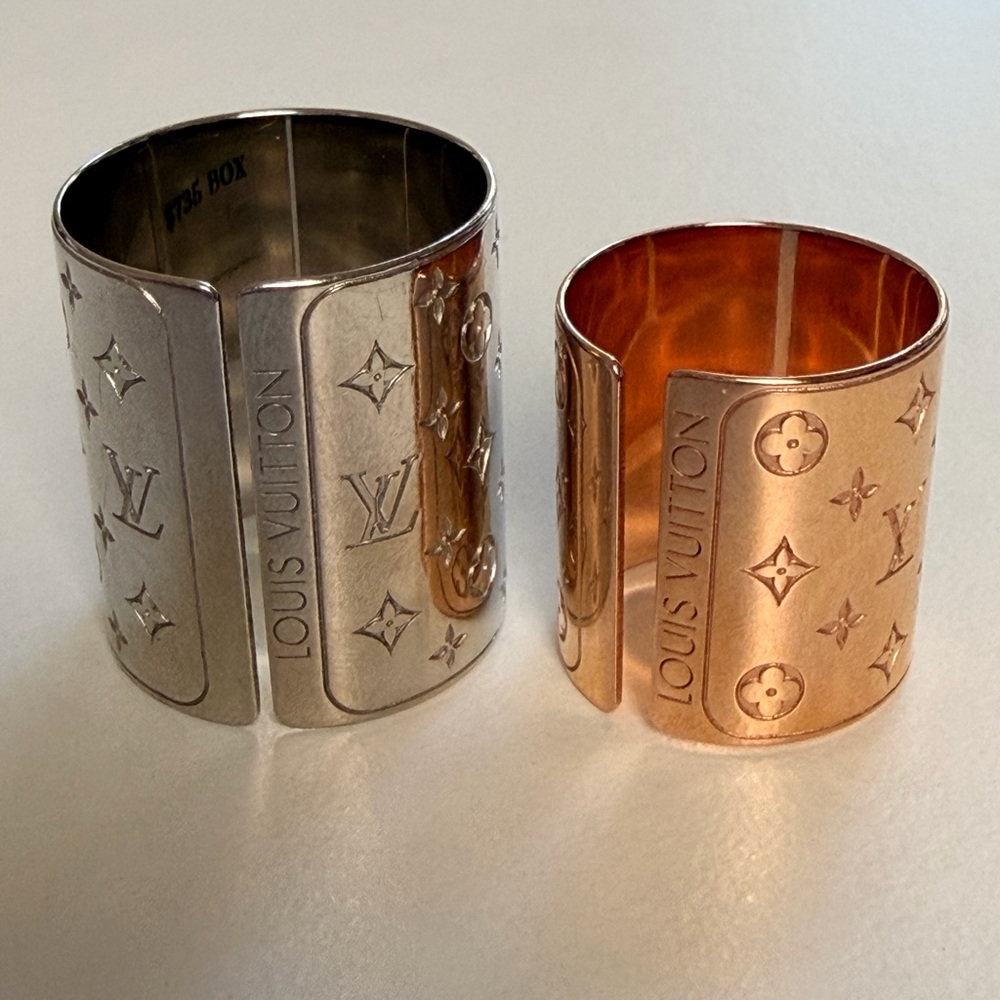 Louis Vuitton Monogram Rings - Picture 4 of 9